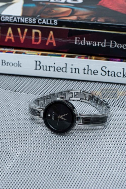 Luxury Watch – Golden Horizon