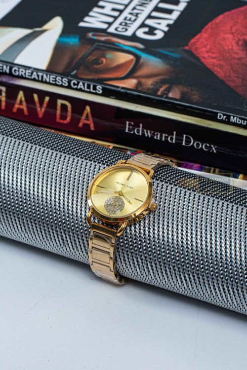 Luxury Watch – Silver Edge