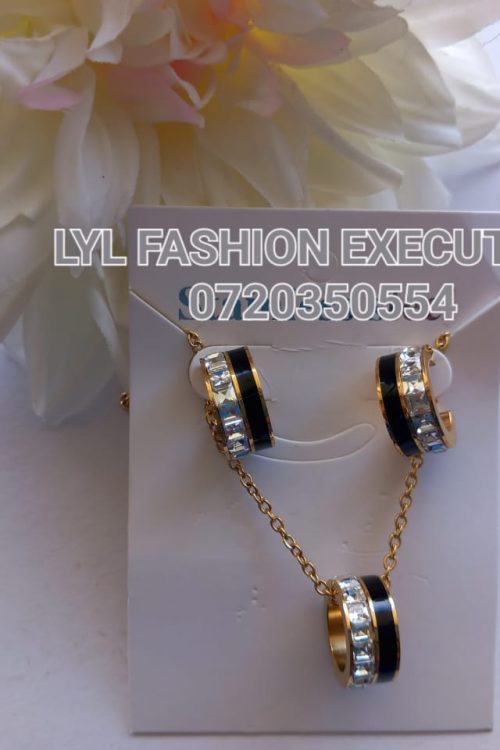 Elegant Earrings – Crystal Spark