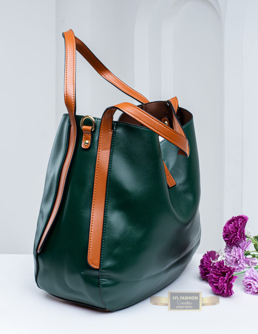 Modern Leather Purse 1 Modern Leather Purse